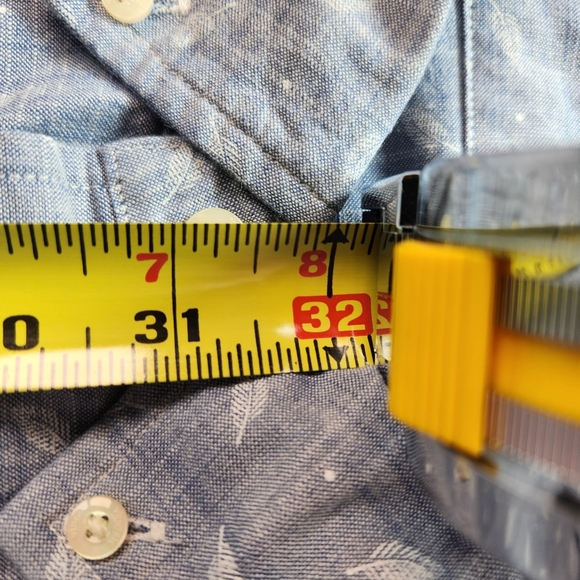 Vineyard Vines NWT Classic Fit SS Micro Palm Chambray Casuel Button Down Shirt. - Picture 14 of 15